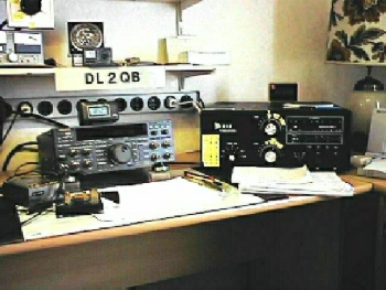 Amateurfunkstation mit TS870 und Alpha Power 91 beta Verstrker